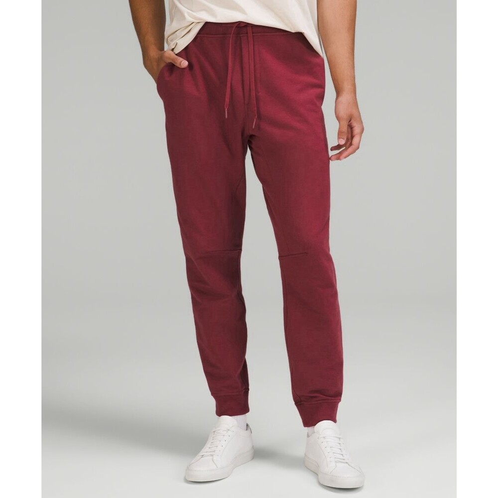 Lululemon Men’s City Sweats Jogger In Mulled Wine L Pockets Zipper Athleisure